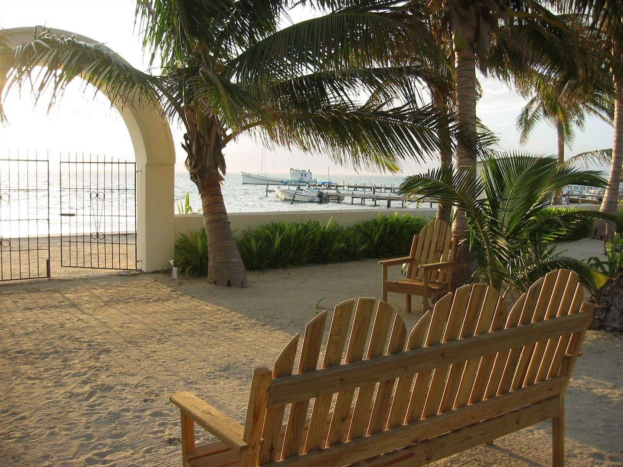 Tradewinds Paradise Villas سان بيدرو المظهر الخارجي الصورة